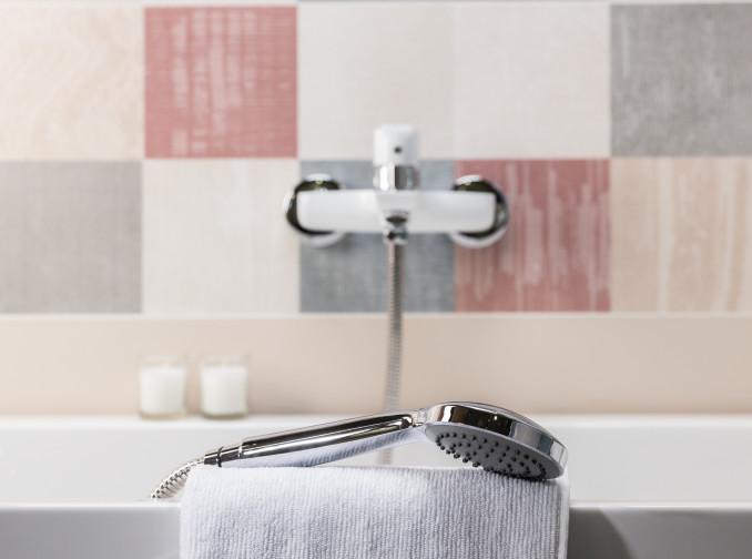 Baterija za kadu MINOTTI STELA bela / hrom 6